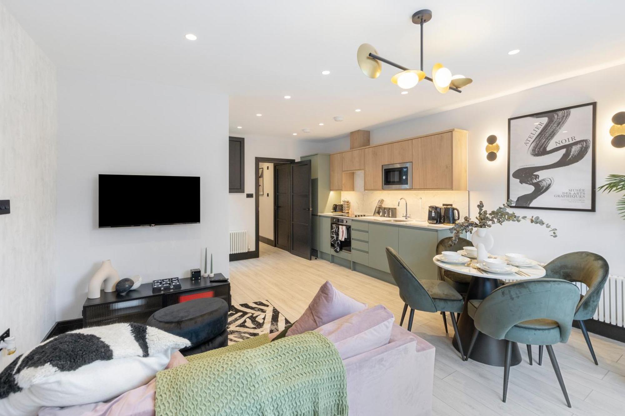 Апартаменты Unwind In Style 2Br With Cozy Backyard For Groups Лондон Экстерьер фото