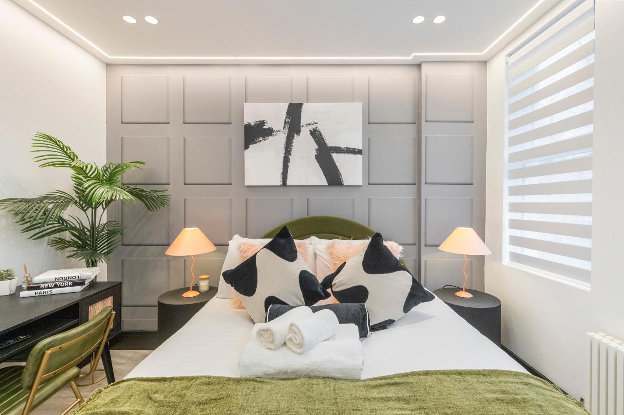 Апартаменты Unwind In Style 2Br With Cozy Backyard For Groups Лондон Экстерьер фото